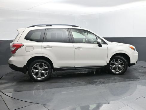 Used 2016 Subaru Forester 2.5i Touring w/ Eyesight & Navigation System image 6