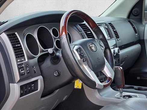 Used 2014 Toyota Sequoia Platinum RWD image 9
