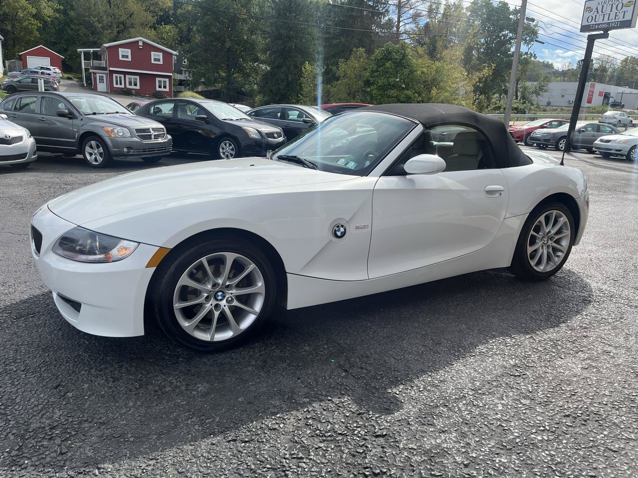 Used 2008 BMW Z4 3.0i RWD image 10