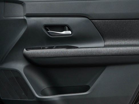 New 2026 Nissan Kicks SV w/ SV Premium Package image 9