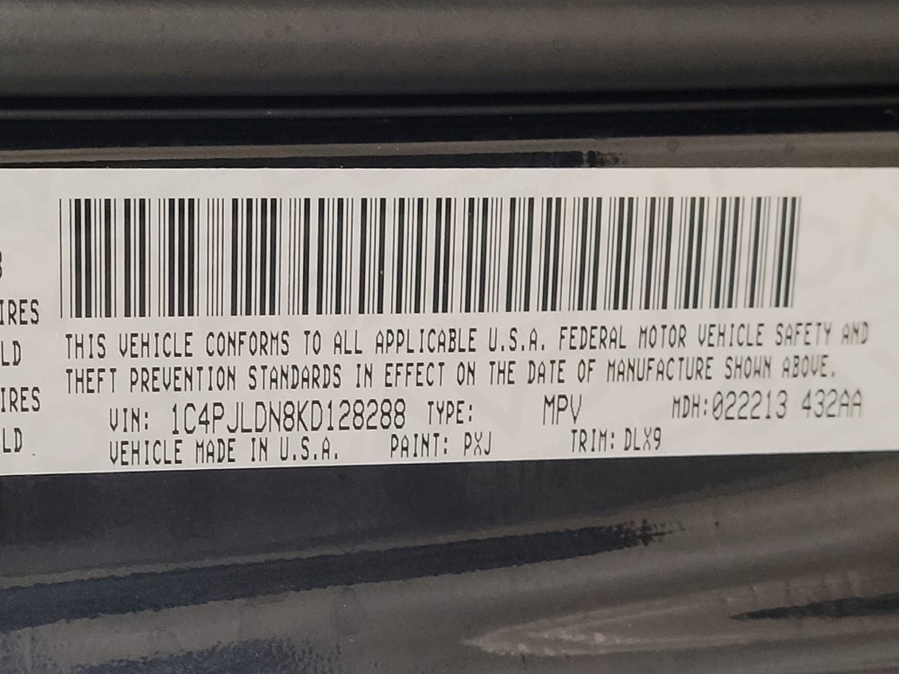 Used 2019 Jeep Cherokee Limited w/ Technology Group FWD image 33