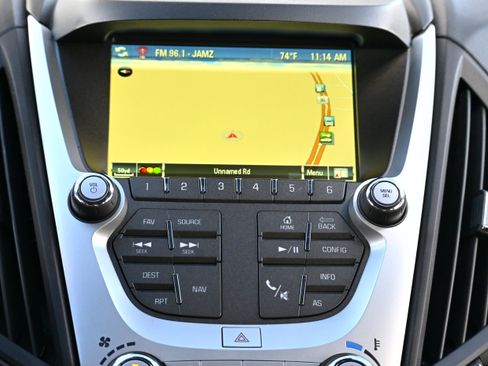 Used 2017 Chevrolet Equinox Premier w/ Enhanced Convenience Package image 18