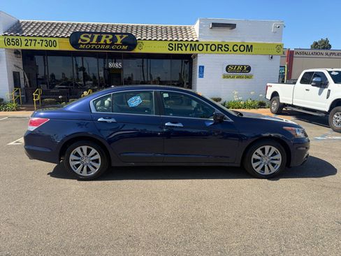 Used 2012 Honda Accord EX-L image 2