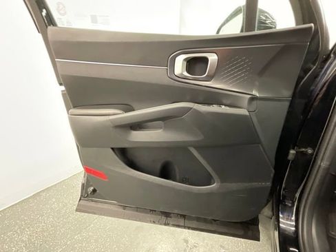 Used 2024 Kia Sorento S AWD/4WD image 9