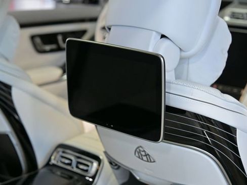 Used 2024 Mercedes-Benz Maybach S 680 Maybach S 680 4MATIC Sedan image 44