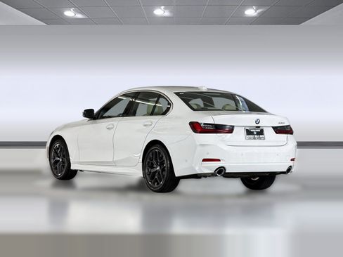 Used 2026 BMW 330i Sedan w/ Premium Package RWD image 3