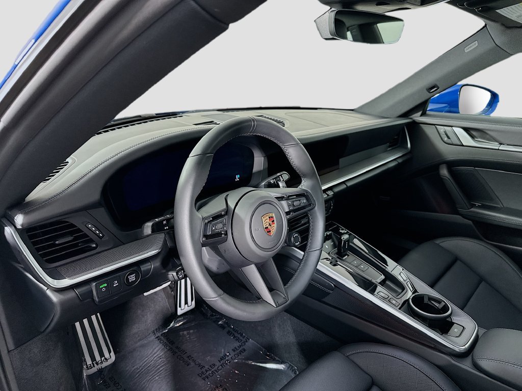 Certified 2025 Porsche 911 Carrera RWD image 4