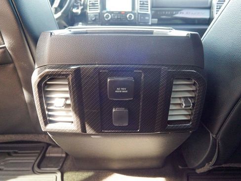 Used 2017 Ford F250 Lariat w/ Lariat Ultimate Package AWD/4WD image 19
