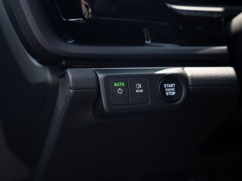 Certified 2025 Porsche Panamera 4 AWD/4WD image 29