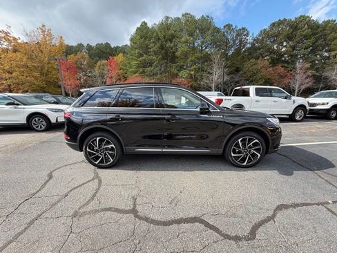 New 2026 Lincoln Corsair Reserve image 6