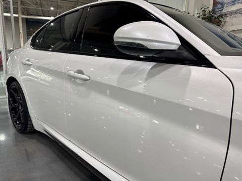 Used 2017 Alfa Romeo Giulia Quadrifoglio image 34