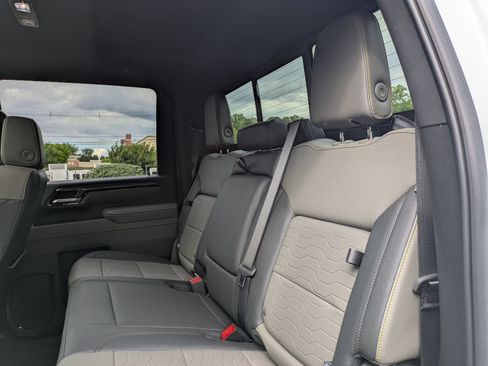 Used 2026 Chevrolet Silverado 2500 ZR2 w/ ZR2 Bison Edition AWD/4WD image 13
