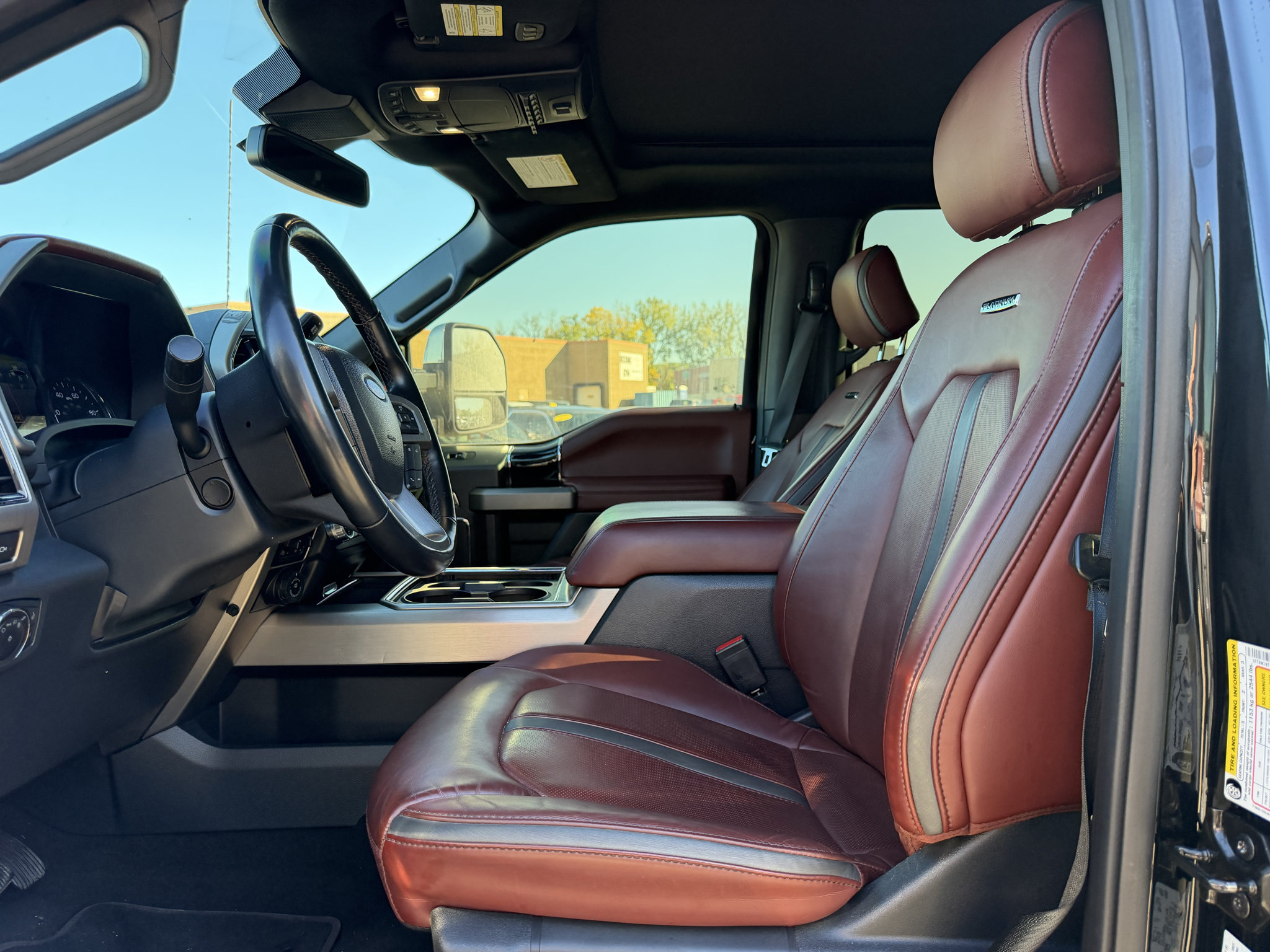 Used 2022 Ford F250 Platinum w/ FX4 Off-Road Package AWD/4WD image 6
