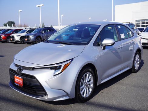 New 2026 Toyota Corolla LE image 7