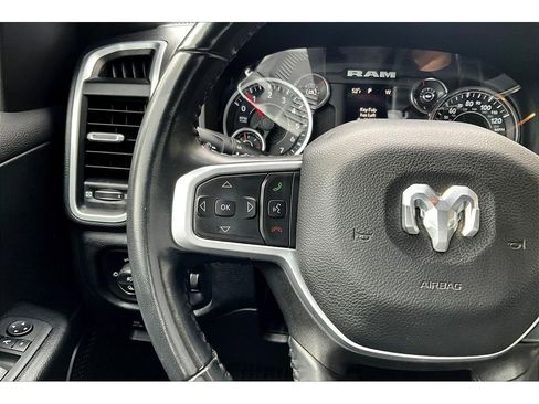 Used 2022 RAM 1500 Big Horn AWD/4WD image 18