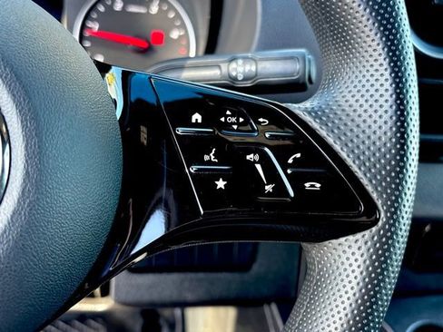 Used 2025 Mercedes-Benz Sprinter 2500 image 19