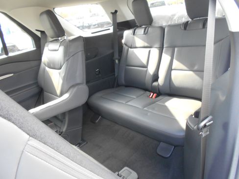 New 2026 Ford Explorer Active w/ Active Comfort Package image 31