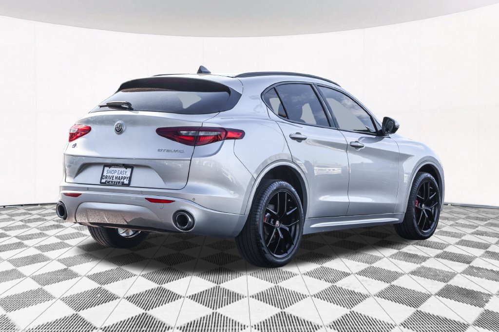 Used 2018 Alfa Romeo Stelvio Ti Sport AWD/4WD image 15