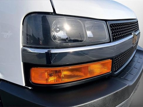 Used 2024 Chevrolet Express 2500 w/ Driver Convenience Package image 27