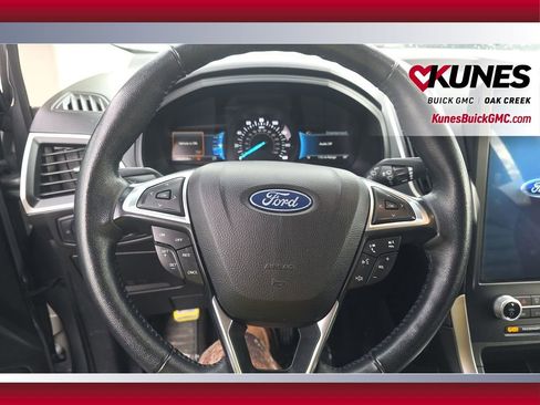 Used 2023 Ford Edge SEL image 13