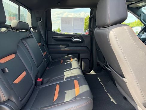 Used 2023 GMC Sierra 1500 AT4 w/ AT4 Premium Package AWD/4WD image 34