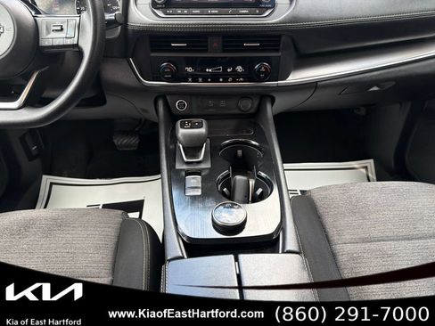 Used 2023 Nissan Rogue SV AWD/4WD image 25