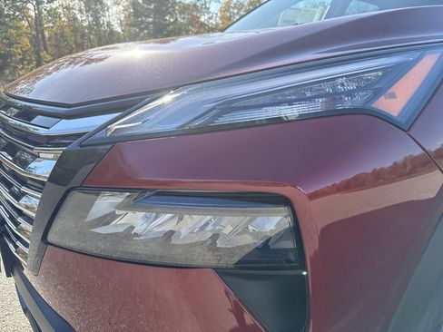 New 2026 Nissan Rogue SV image 14