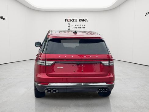 New 2026 Lincoln Aviator AWD image 4