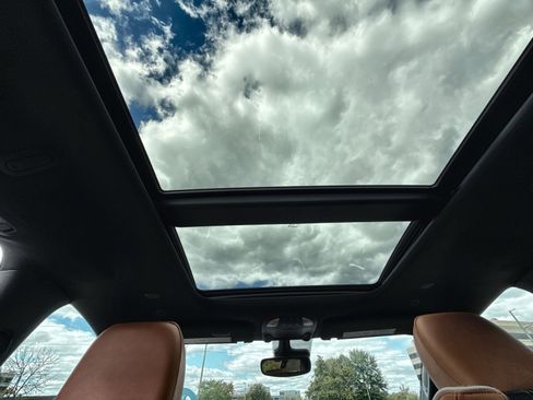 New 2026 Chrysler Pacifica Pinnacle image 24