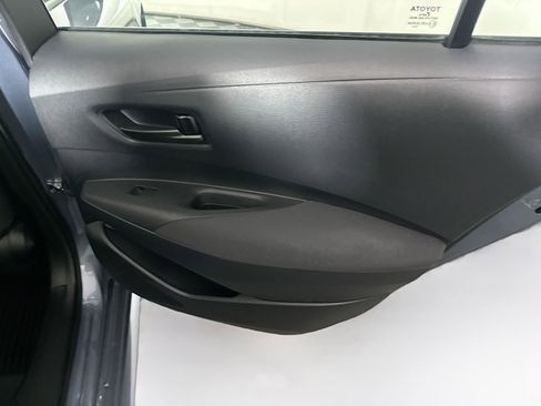 Used 2025 Toyota Corolla LE image 29