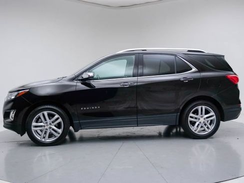 Used 2020 Chevrolet Equinox Premier AWD/4WD image 2