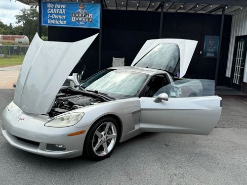 Used 2005 Chevrolet Corvette Coupe w/ Preferred Equipment Group image 22
