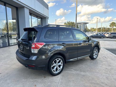 Used 2017 Subaru Forester 2.5i Touring image 3