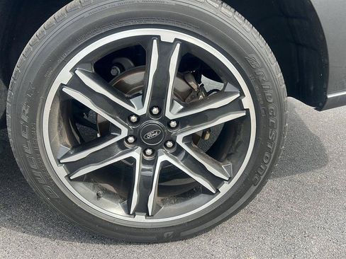 Used 2019 Ford Expedition Limited w/ Special Edition Package AWD/4WD image 8