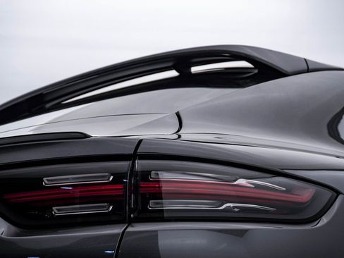 Certified 2023 Porsche Cayenne Coupe image 12