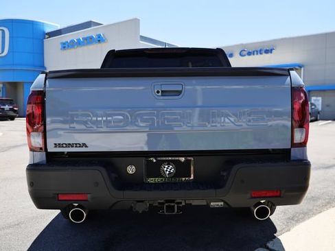 Used 2026 Honda Ridgeline Black Edition image 9