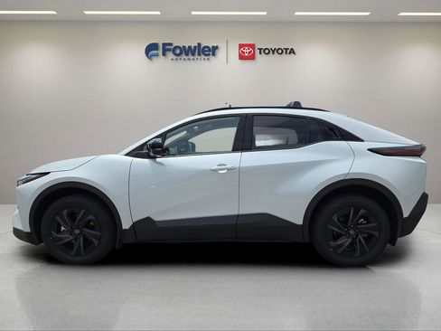 New 2026 Toyota C-HR AWD/4WD image 4