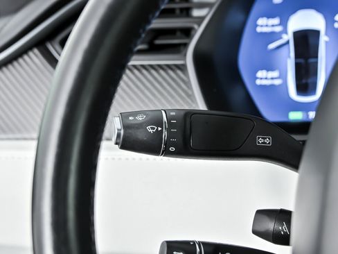 Used 2018 Tesla Model X 75D image 28