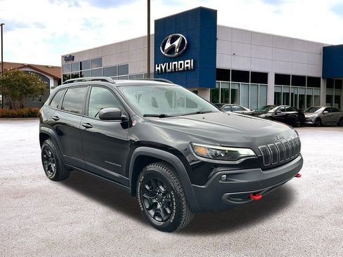 Used 2020 Jeep Cherokee Trailhawk image 7