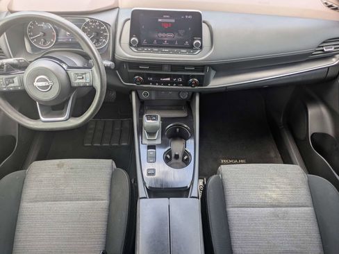 Used 2023 Nissan Rogue SV FWD image 10