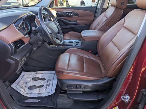 Used 2021 Chevrolet Traverse High Country image 25