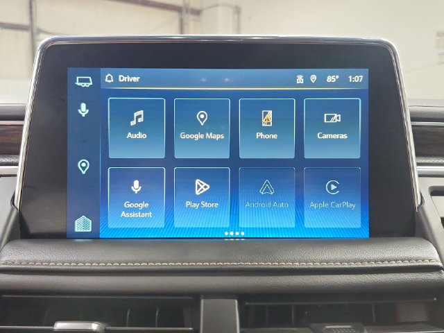 Used 2023 Chevrolet Suburban Premier RWD image 17
