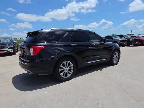 Used 2021 Ford Explorer Limited w/ Equipment Group 301A RWD image 8