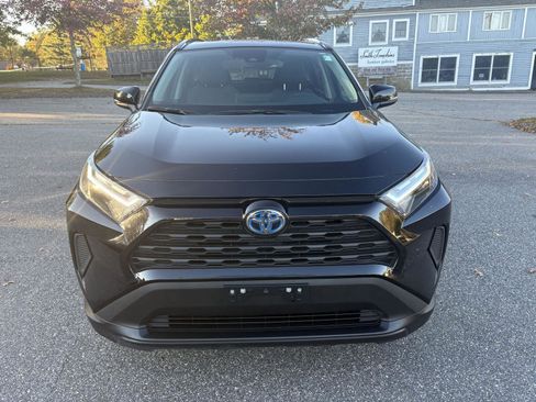 Used 2024 Toyota RAV4 XLE image 2
