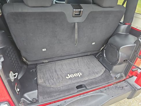 Used 2011 Jeep Wrangler Sport AWD/4WD image 10