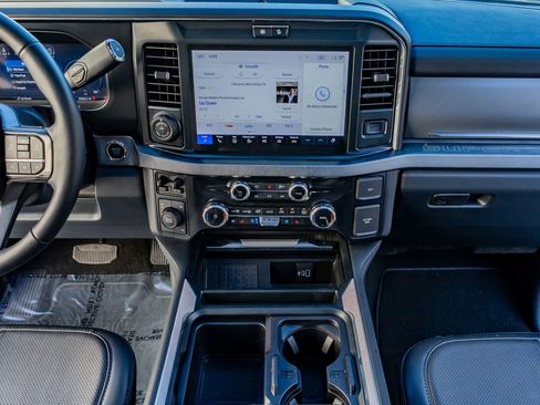 Used 2025 Ford F350 Platinum image 24