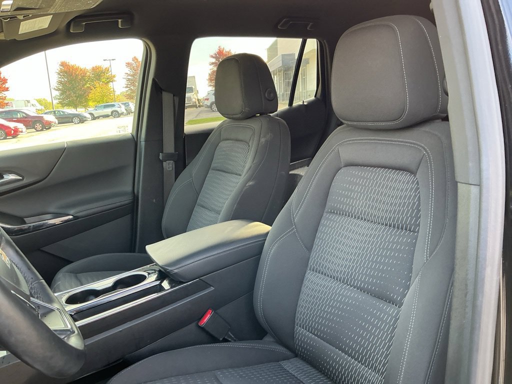 Used 2025 Chevrolet Equinox LT FWD image 18