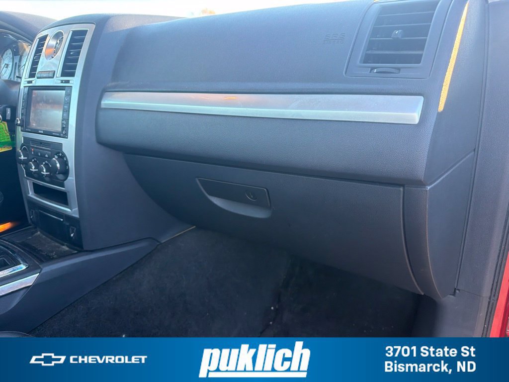 Used 2009 Chrysler 300 Touring AWD/4WD image 24