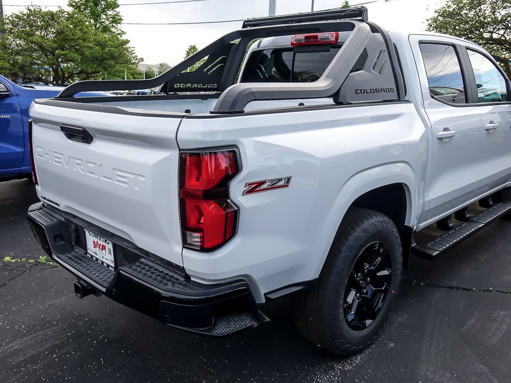 New 2026 Chevrolet Colorado Z71 w/ Midnight Edition AWD/4WD image 8