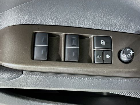 Used 2023 Toyota Camry SE image 14